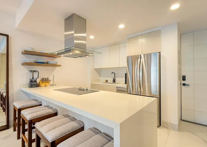 Family-friendly Oasis With Pool And Steps From Medano Ferienhaus