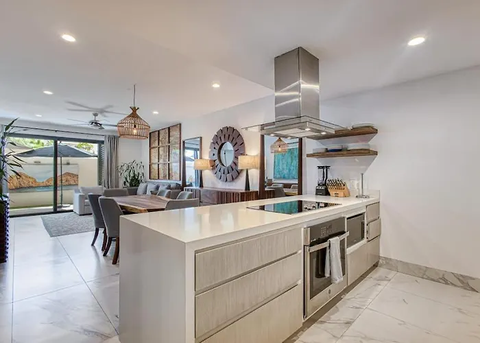 Family-friendly Oasis With Pool And Steps From Medano Cabo San Lucas