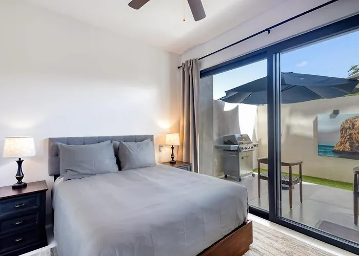Family-friendly Oasis With Pool And Steps From Medano Ferienhaus